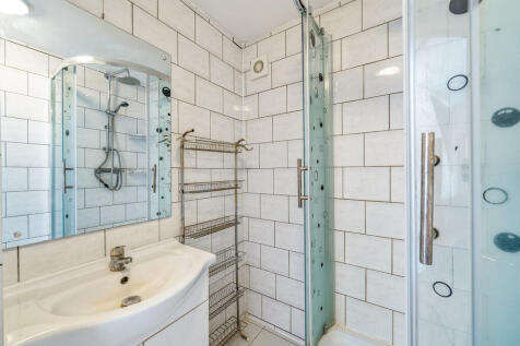 32 Upper Berenger...