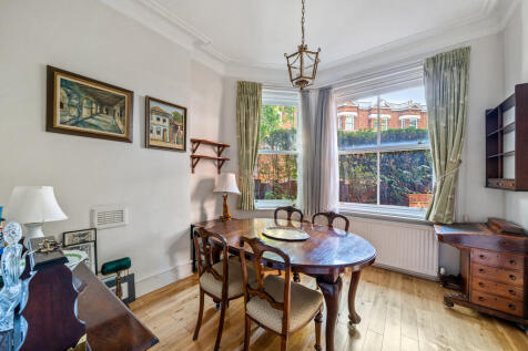 12 Cornwall Mansi...