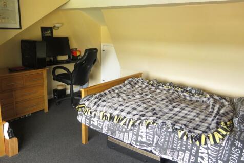 Bedroom four (Attic bedroom)