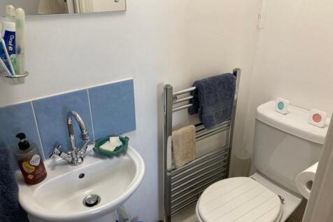 ensuite shower room