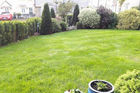 Front communal gardens