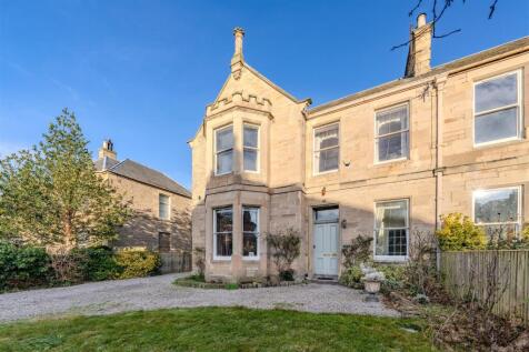 Holme Lea 18 Forestfield Kelso-02.jpg