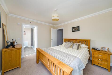 54 Springwood Rise-15.jpg