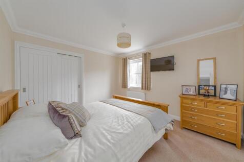 54 Springwood Rise-14.jpg