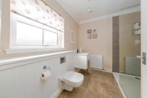 54 Springwood Rise-16.jpg