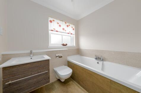 54 Springwood Rise-18.jpg