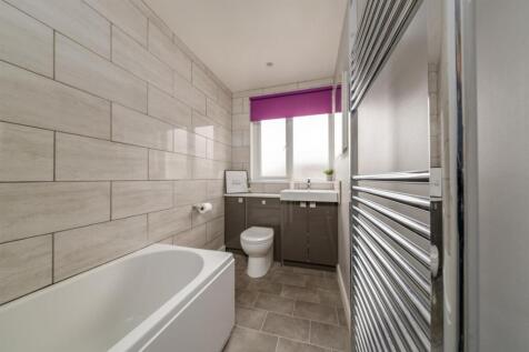 101 Queens Croft-11.jpg