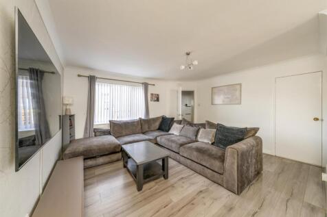 14 DOUGLAS CRESCENT-05.jpg