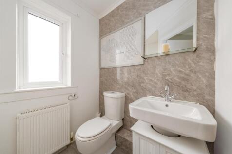 14 DOUGLAS CRESCENT-08.jpg