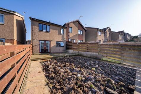 14 DOUGLAS CRESCENT-17.jpg