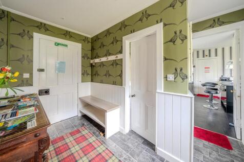Pinewood House Gordon-05.jpg