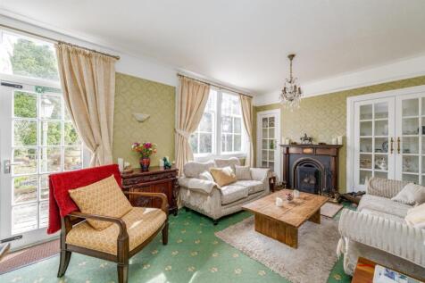 Pinewood House Gordon-07.jpg