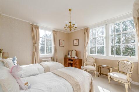 Pinewood House Gordon-32.jpg
