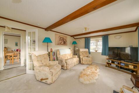 3 Maple Crescent Springwood Village Kelso-04.jpg