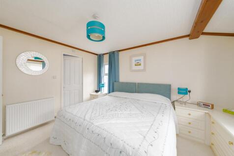 3 Maple Crescent Springwood Village Kelso-14.jpg