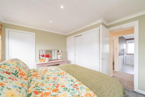 33_queens_croft-09.jpg