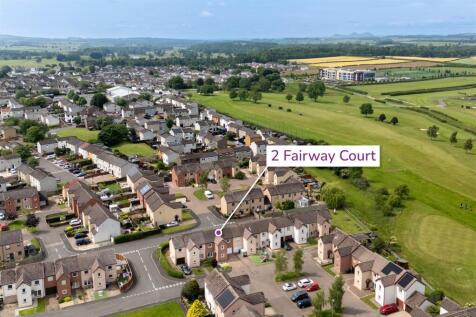 2 Fairway Court-02.jpg