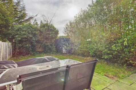CAM04634G0-PR0025-STILL009