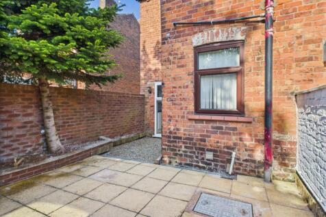 CAM04634G0-PR0039-STILL019