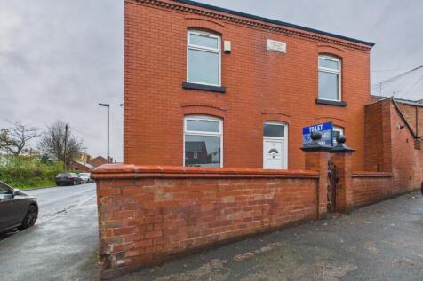 CAM04634G0-PR0055-STILL002