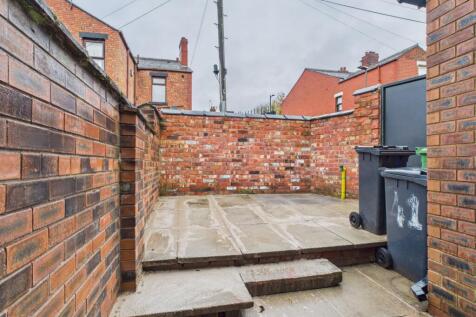 CAM04634G0-PR0055-STILL017