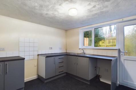 CAM01440G0-PR0078-STILL005