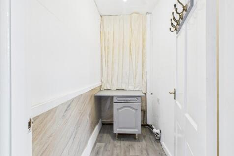 CAM04634G0-PR0058-STILL005