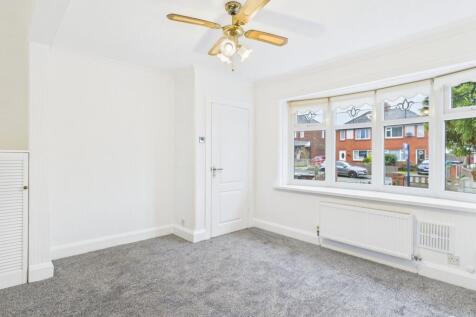 CAM04634G0-PR0059-STILL003