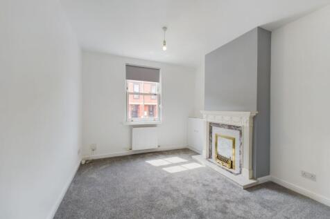 CAM01440G0-PR0050-STILL003