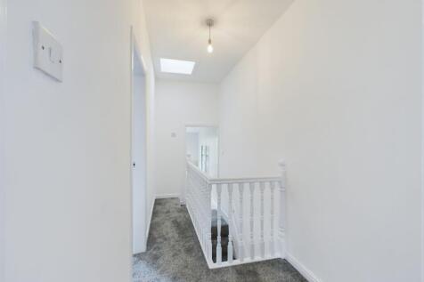 CAM01440G0-PR0050-STILL007