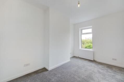 CAM01440G0-PR0050-STILL008