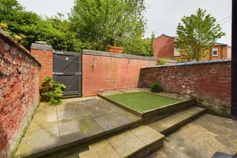 CAM01440G0-PR0050-STILL005