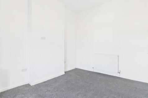 CAM04634G0-PR0061-STILL002