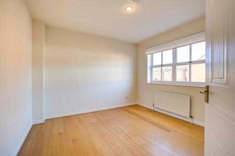 Bedroom 2 (1)