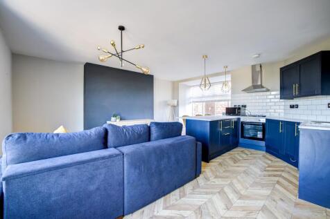 Living Room - Kitche