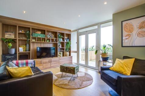 Living room 2