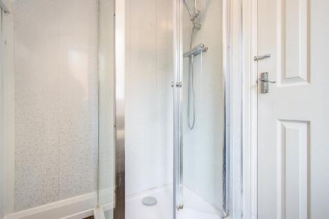 Shower Room (2)