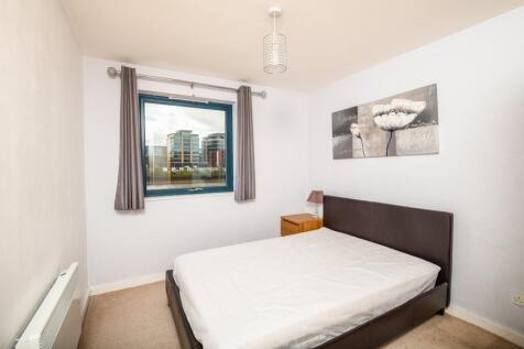 8 Mariners Wharf 4