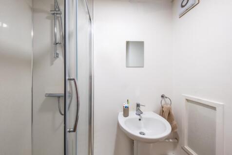 Shower-Room