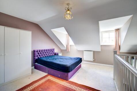 Bedroom 2nd floor