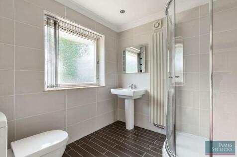 Master Ensuite