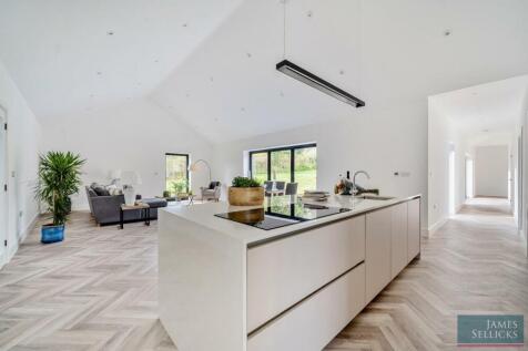 open plan kitchen, family/dining room