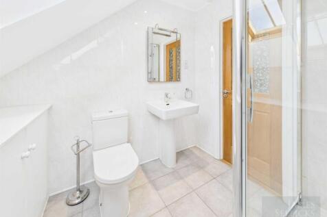 Master Ensuite