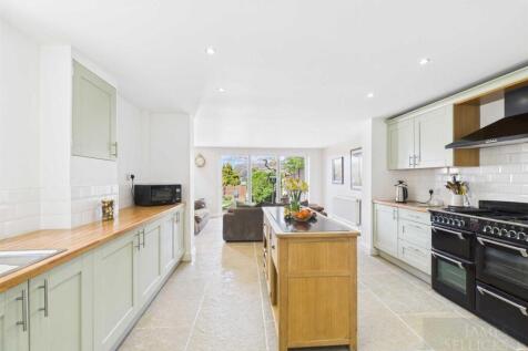 Open plan living kitchen