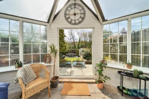 Garden room