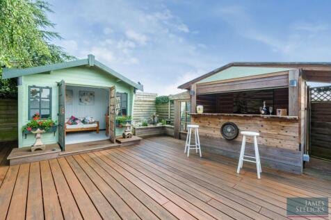 154 Sq. M hardwood deck with chalet/office accommo