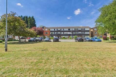 Stonehill Court, Great Glen