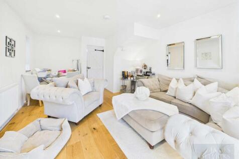 Sitting room / dining room