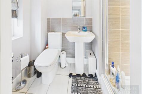 Ensuite Shower Room 2