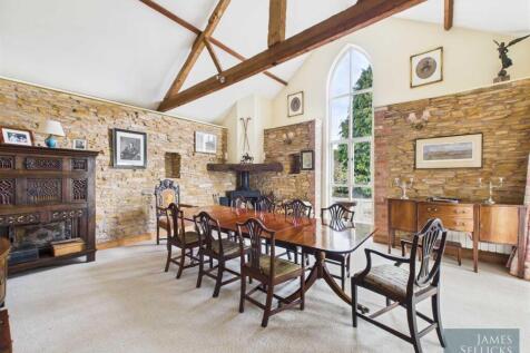 Vaulted dining room